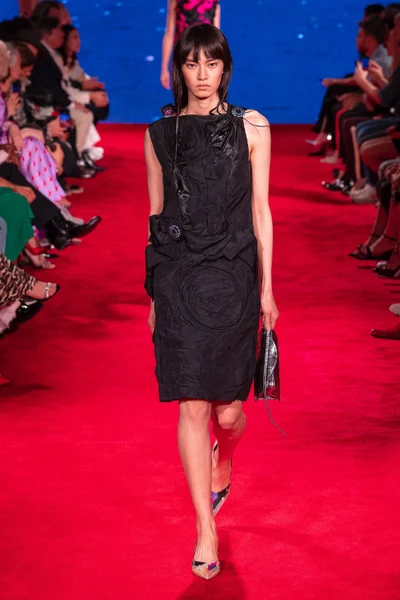 Look 15